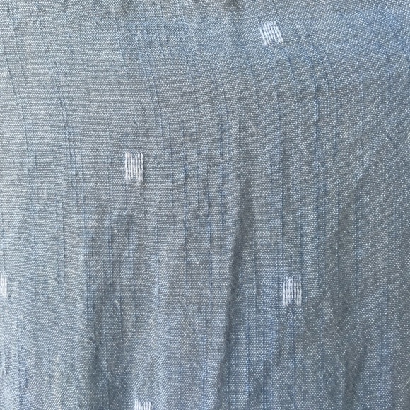 Old navy slight bell sleeve linen shirt - Picture 7 of 7